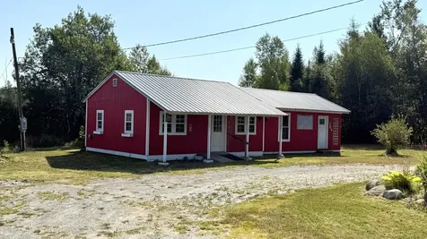813 Dexter Road Corinna ME 04928