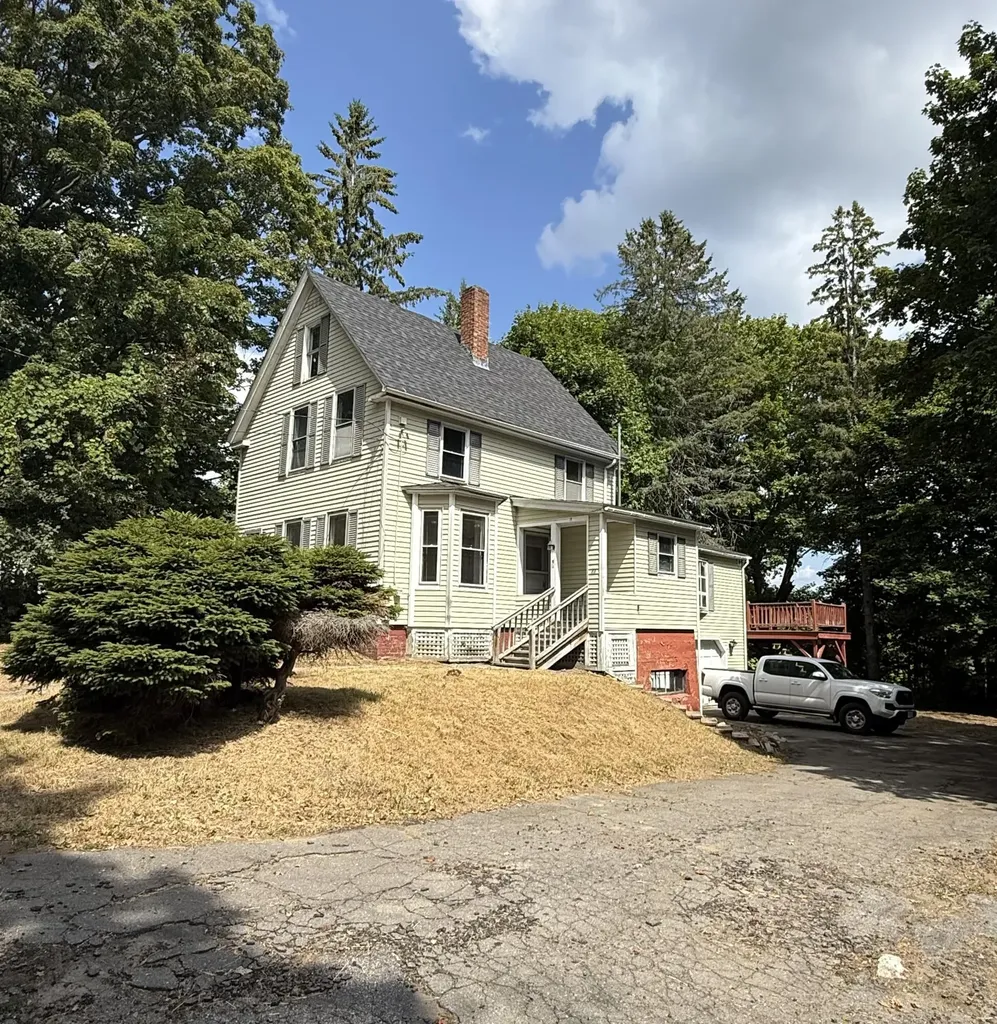 11 Allen Street Augusta ME 04330