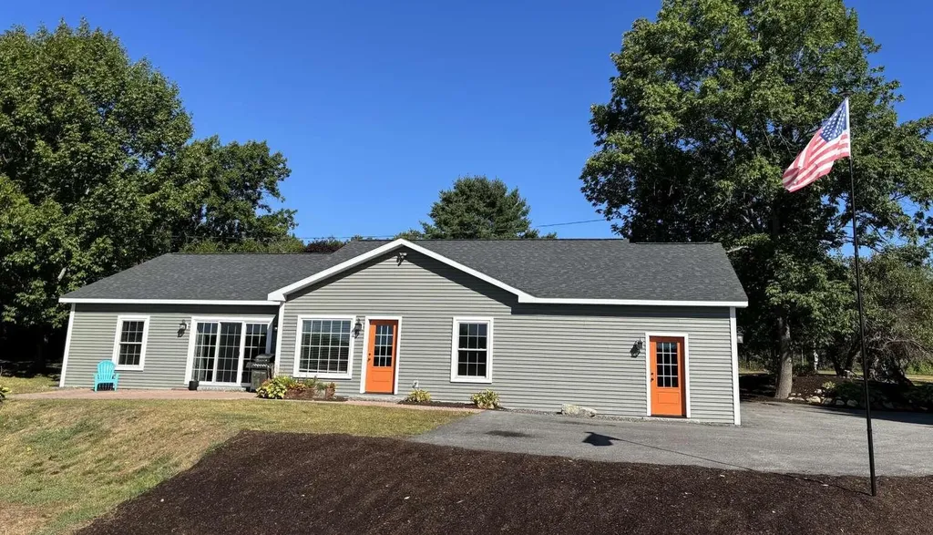 652 High Street West Gardiner ME 04345