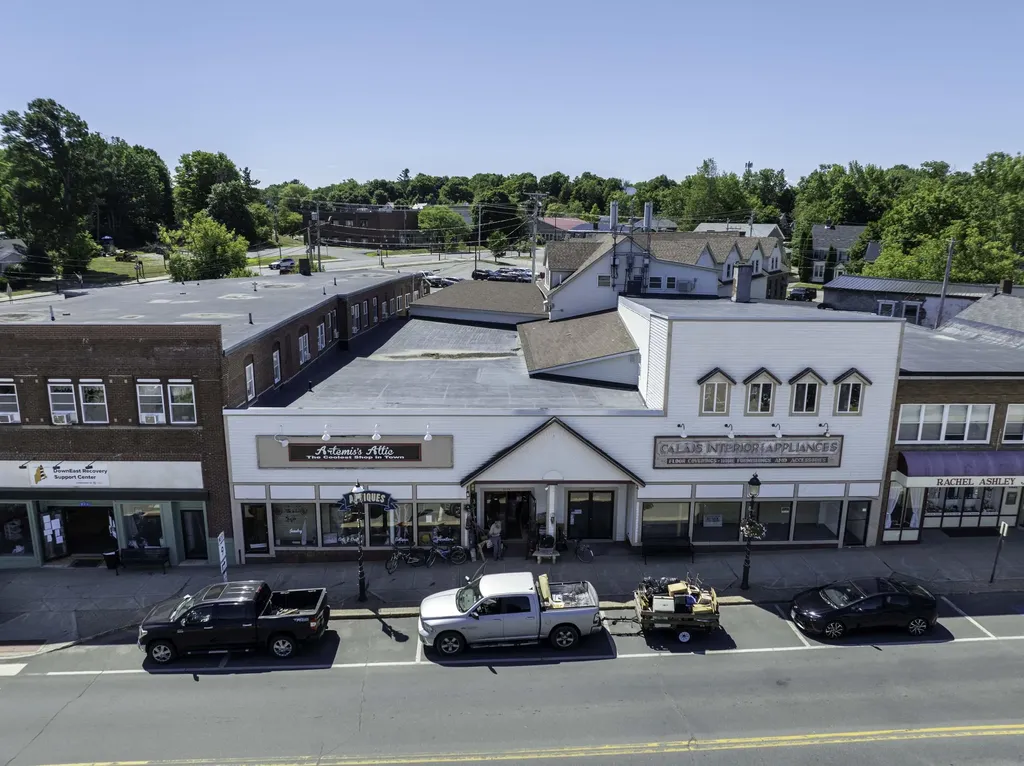 297 Main Street Calais ME 04619
