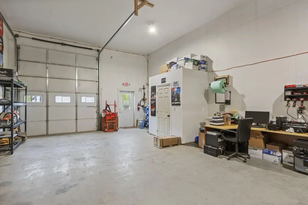 43 Augusta Road Washington ME 04574