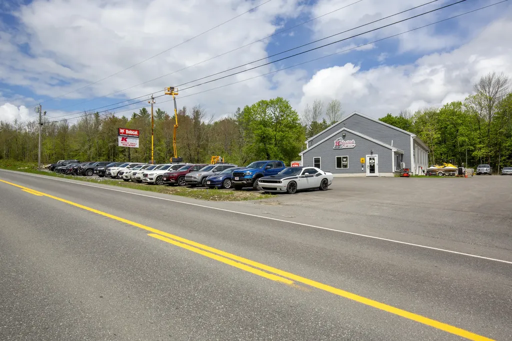 43 Augusta Road Washington ME 04574