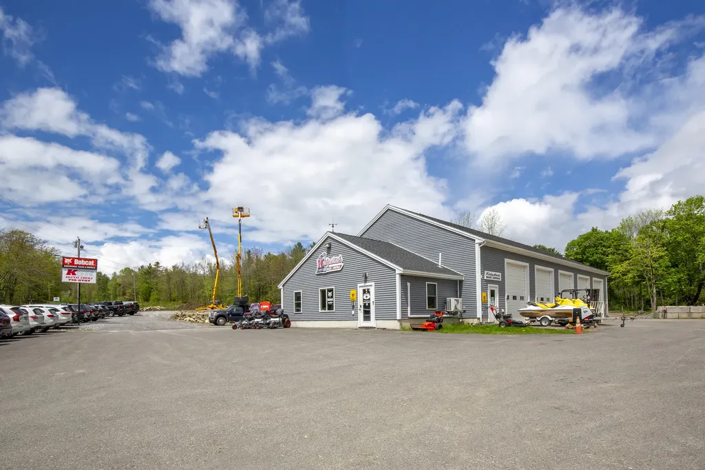 43 Augusta Road Washington ME 04574