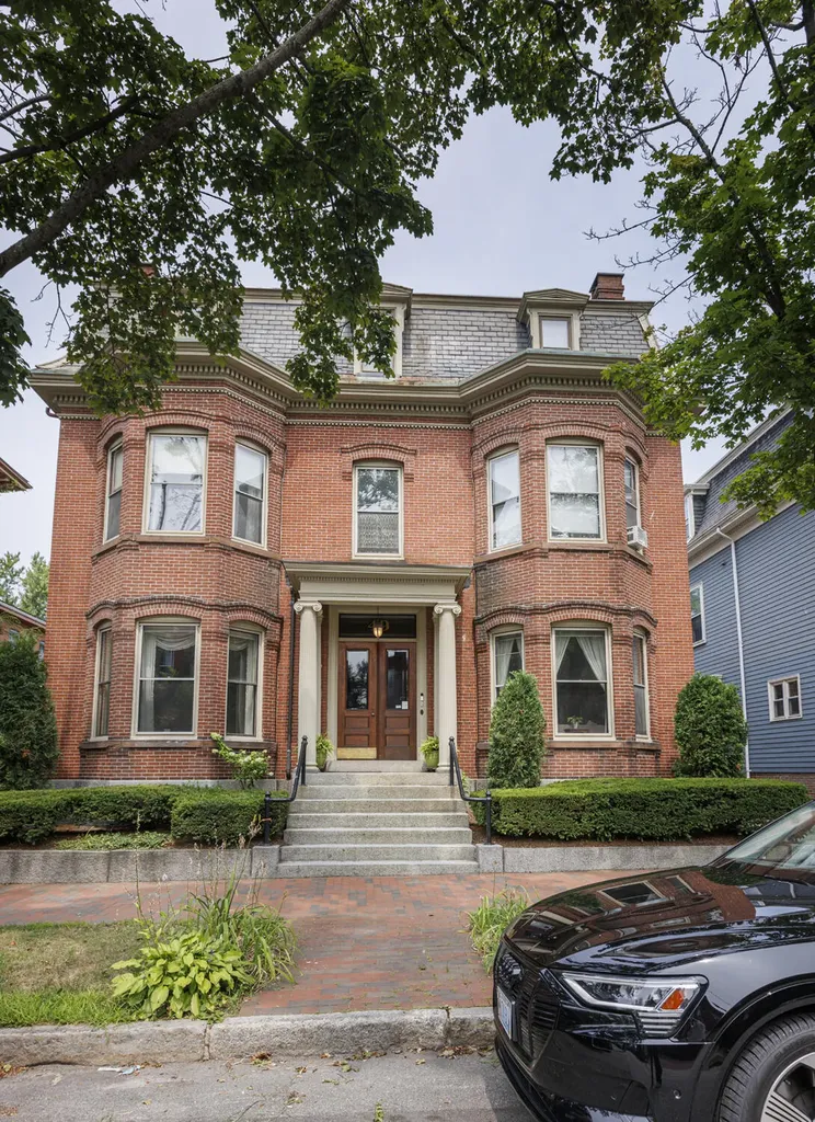 49 Deering Street Portland ME 04101