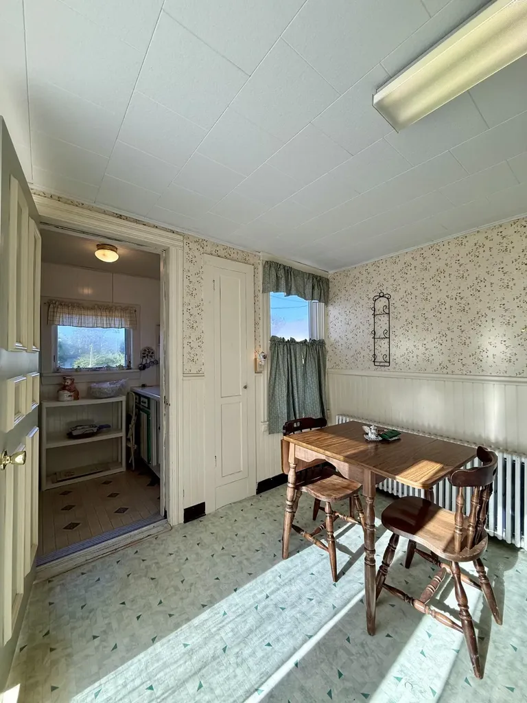 7 Broadway Street Eastport ME 04631