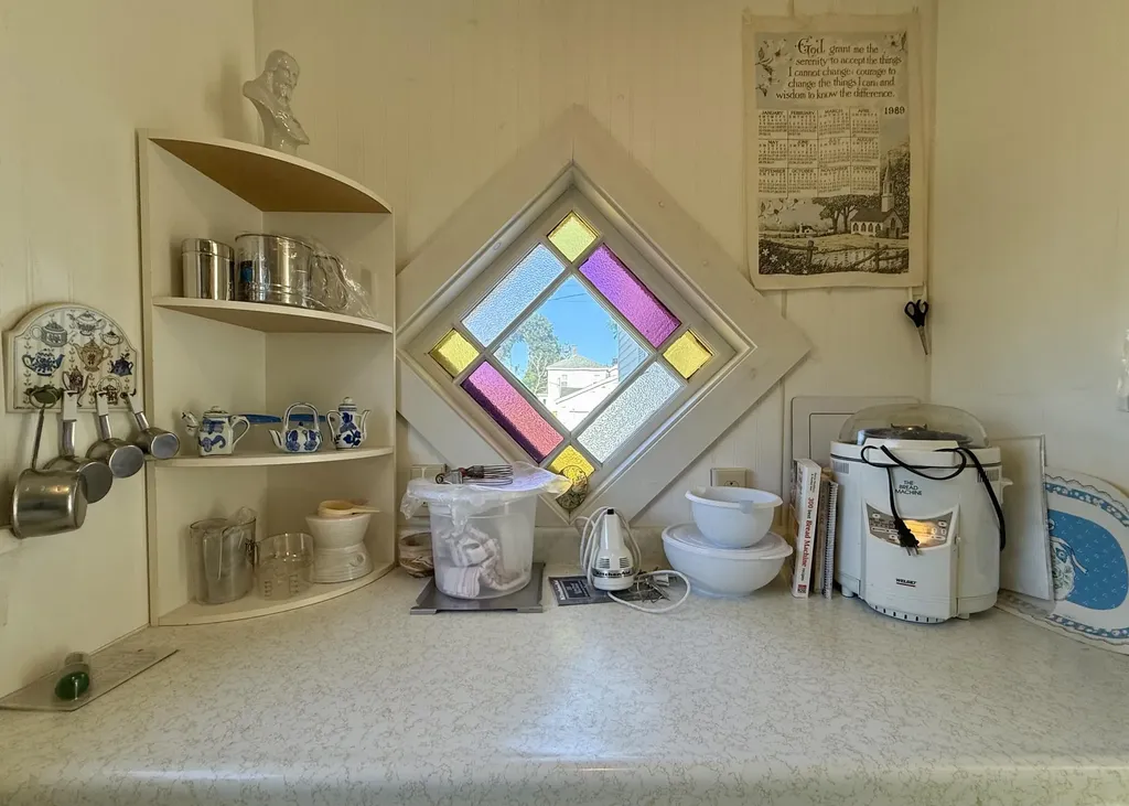 7 Broadway Street Eastport ME 04631