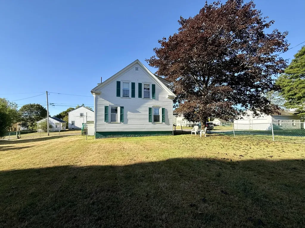 7 Broadway Street Eastport ME 04631
