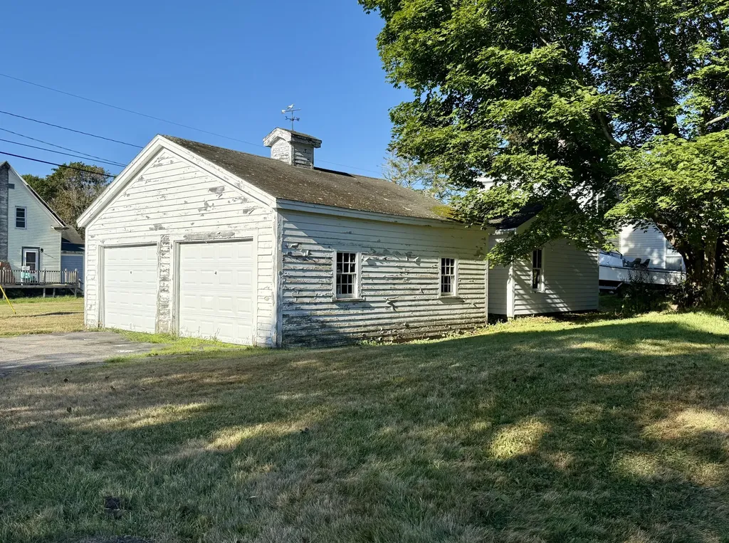 7 Broadway Street Eastport ME 04631