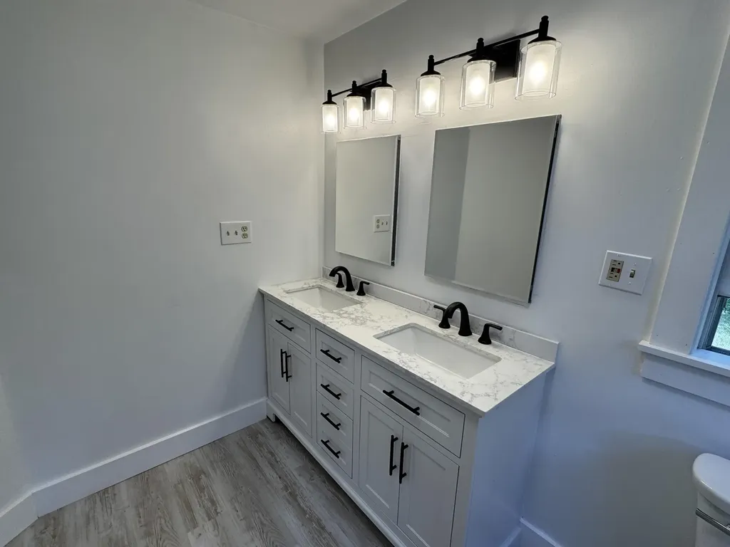 466 Ledge Road Yarmouth ME 04096