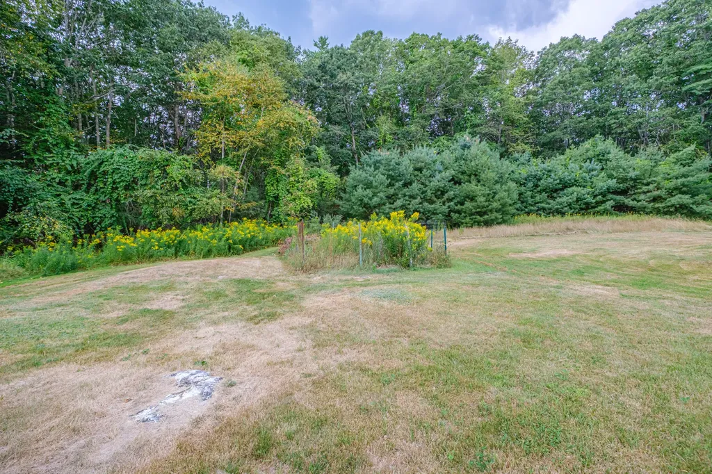 466 Ledge Road Yarmouth ME 04096