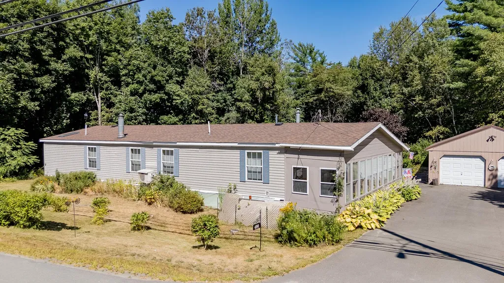 490 Essex Street Dover-foxcroft ME 04426