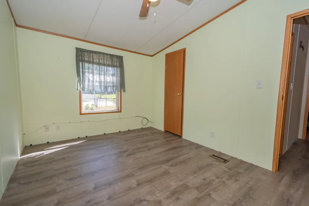 490 Essex Street Dover-foxcroft ME 04426