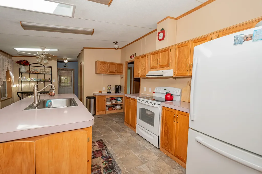 490 Essex Street Dover-foxcroft ME 04426