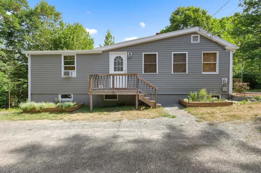 1439 State Highway 102 Bar Harbor ME 04609