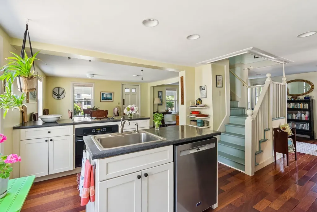36 Longfellow Avenue Brunswick ME 04011