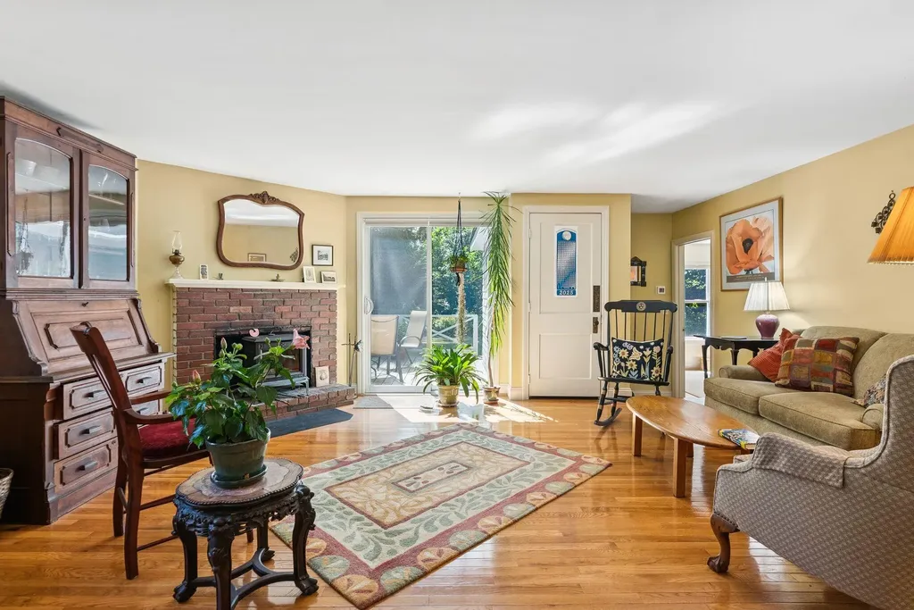 36 Longfellow Avenue Brunswick ME 04011
