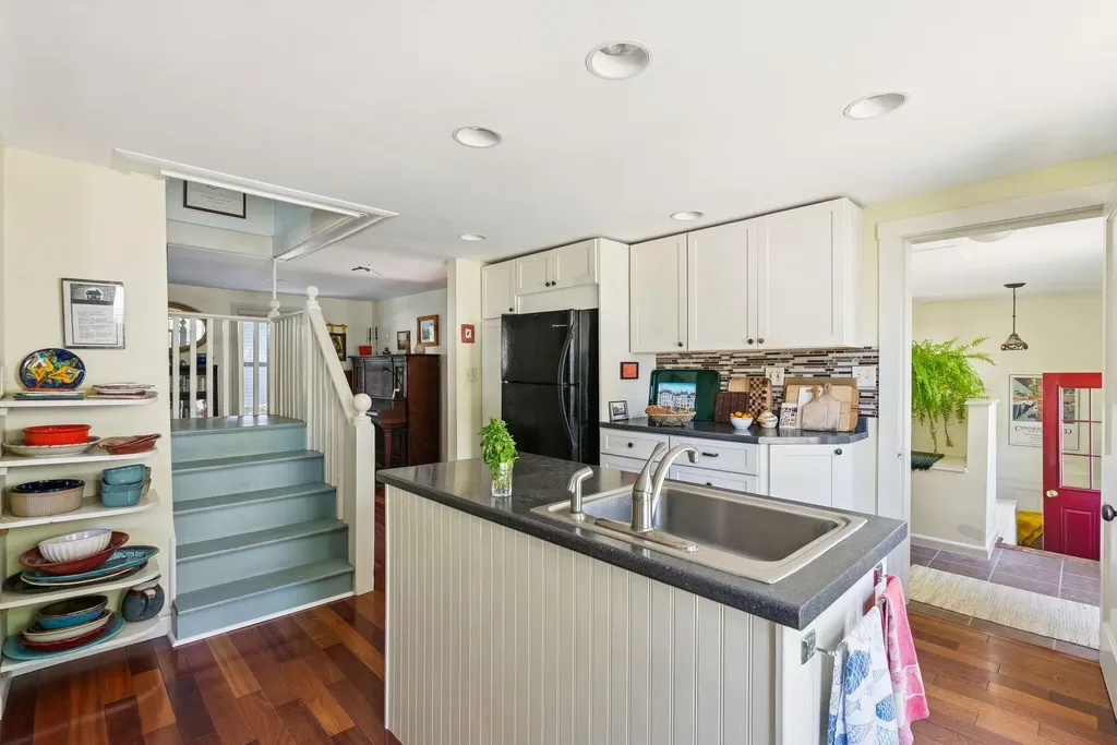 36 Longfellow Avenue Brunswick ME 04011