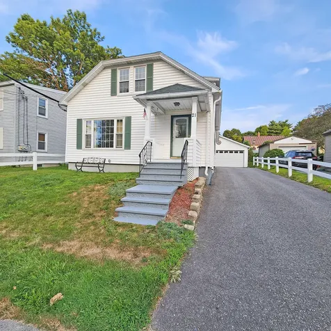 21 Moody Street Lewiston ME 04240