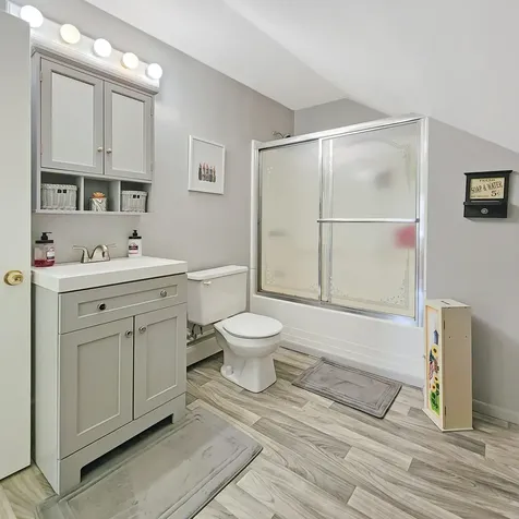 21 Moody Street Lewiston ME 04240