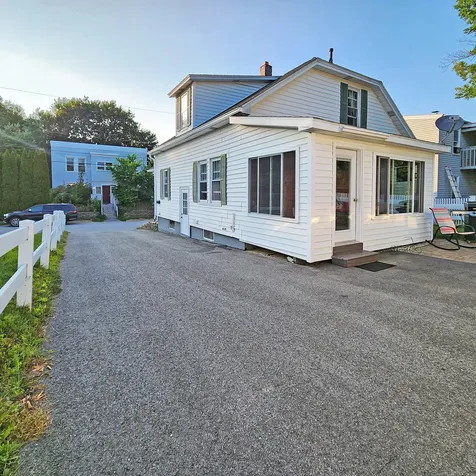 21 Moody Street Lewiston ME 04240