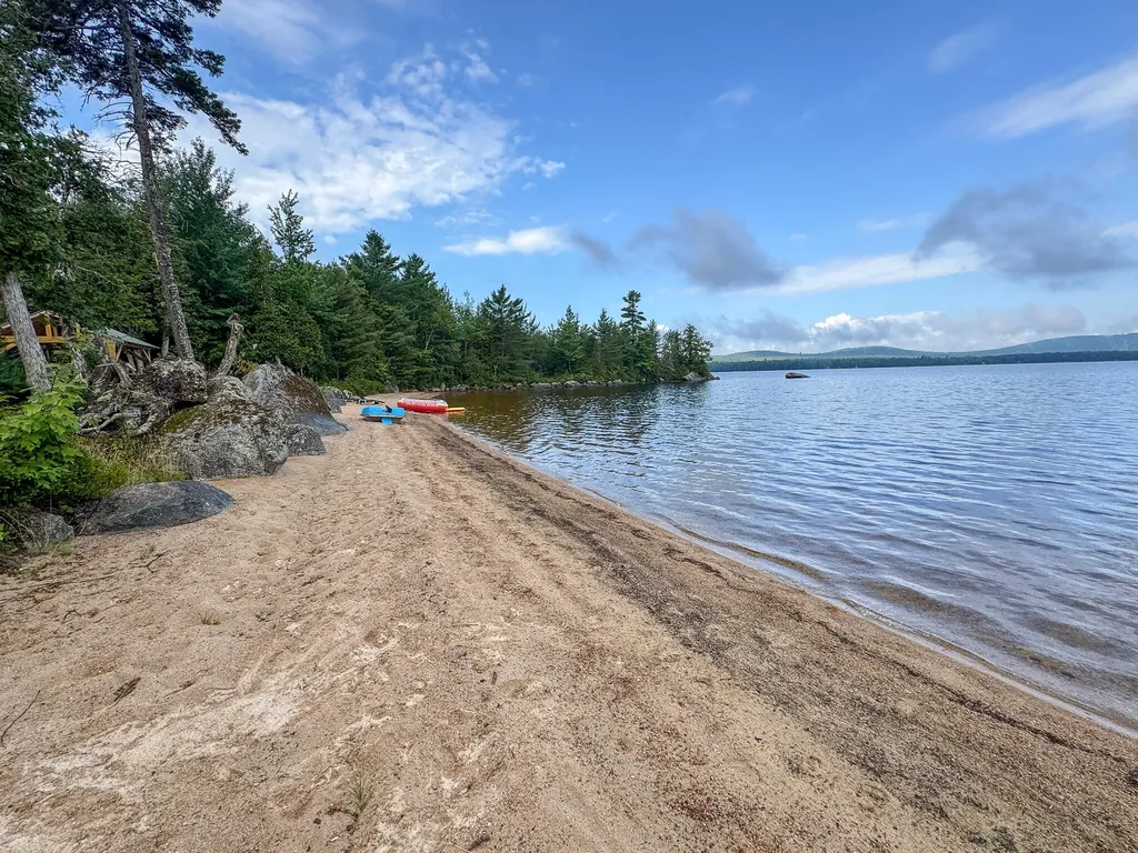 37 Rose Trail Burlington ME 04417
