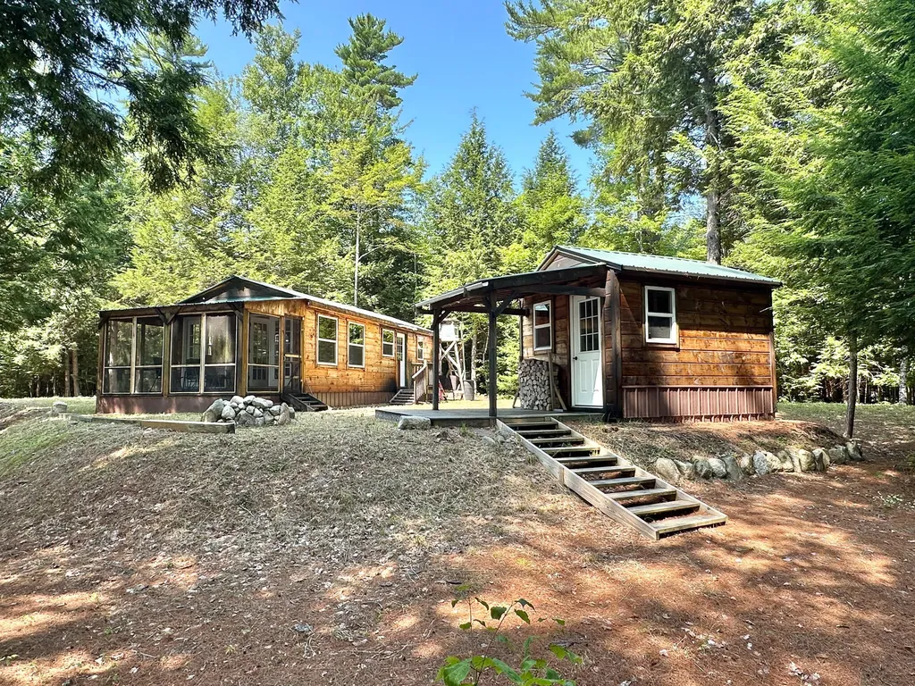 22 Hemlock Point Road Lincoln ME 04457