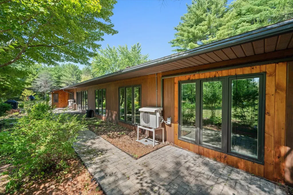 15 Goodrich Lane Winslow ME 04901