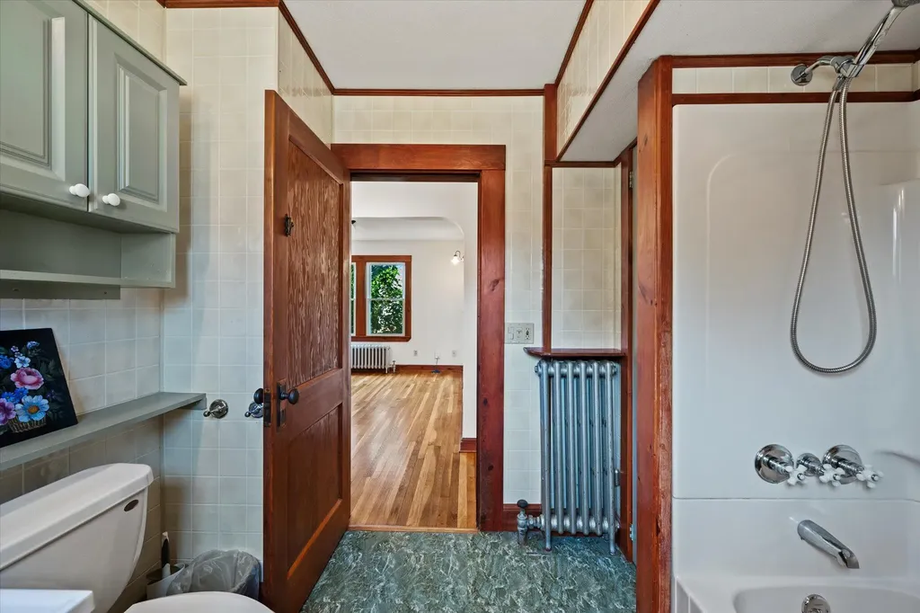 30 Munroe Street Bangor ME 04401