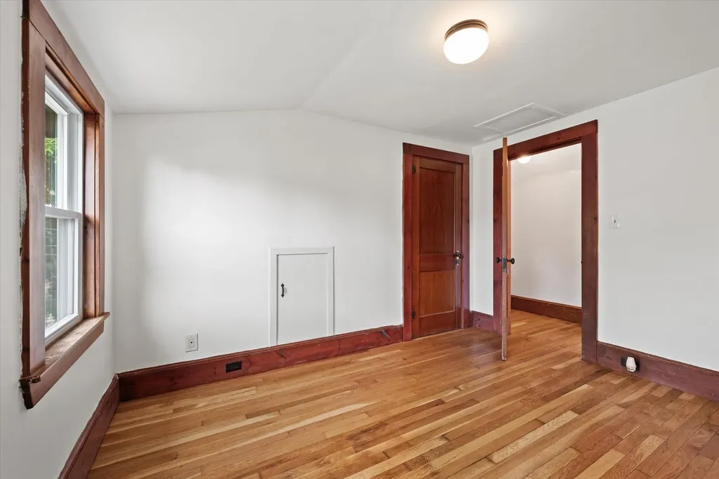 30 Munroe Street Bangor ME 04401