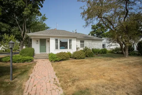 139 Fourteenth Street Bangor ME 04401