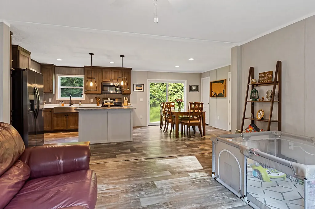 22 Old Route 133 Winthrop ME 04364