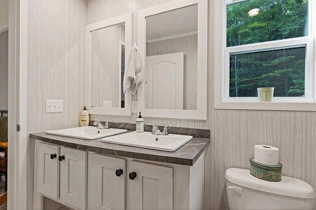22 Old Route 133 Winthrop ME 04364
