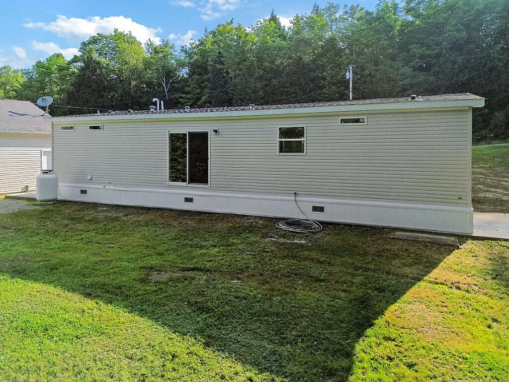 22 Old Route 133 Winthrop ME 04364