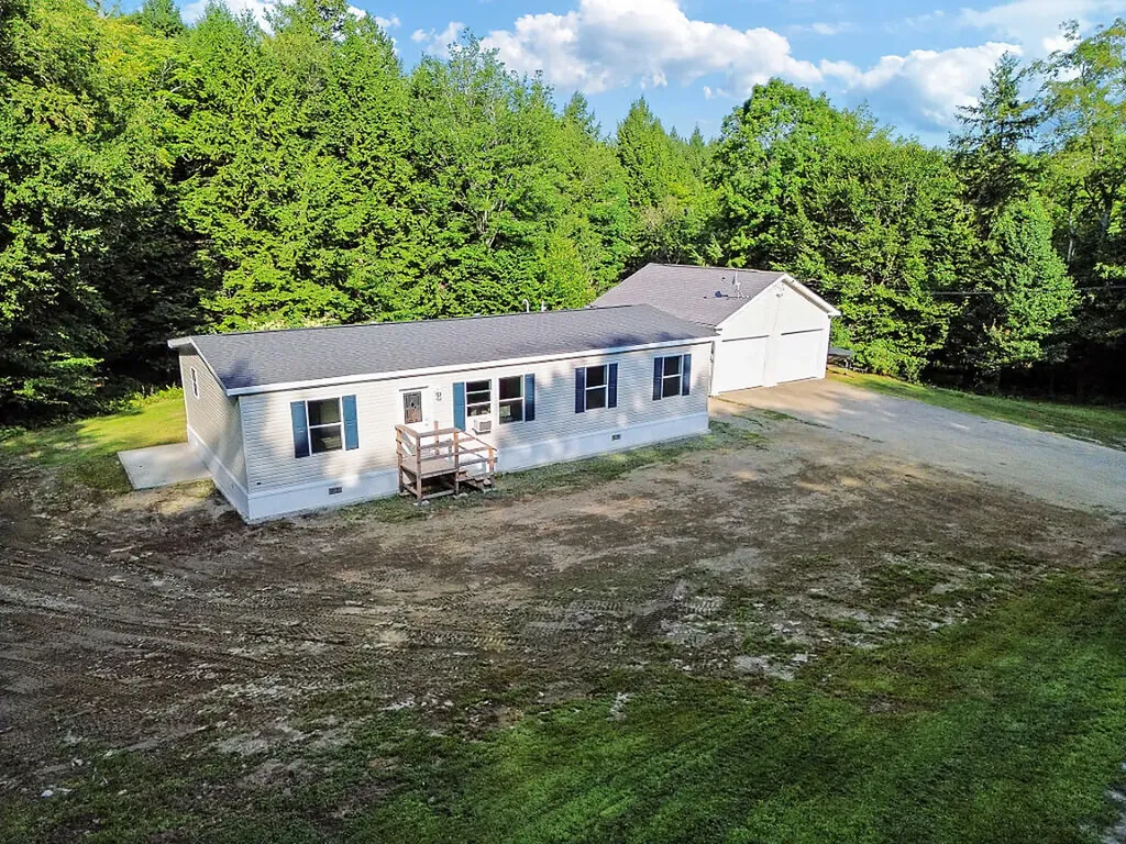 22 Old Route 133 Winthrop ME 04364