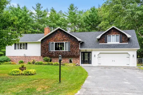 31 Mary Street West Gardiner ME 04345
