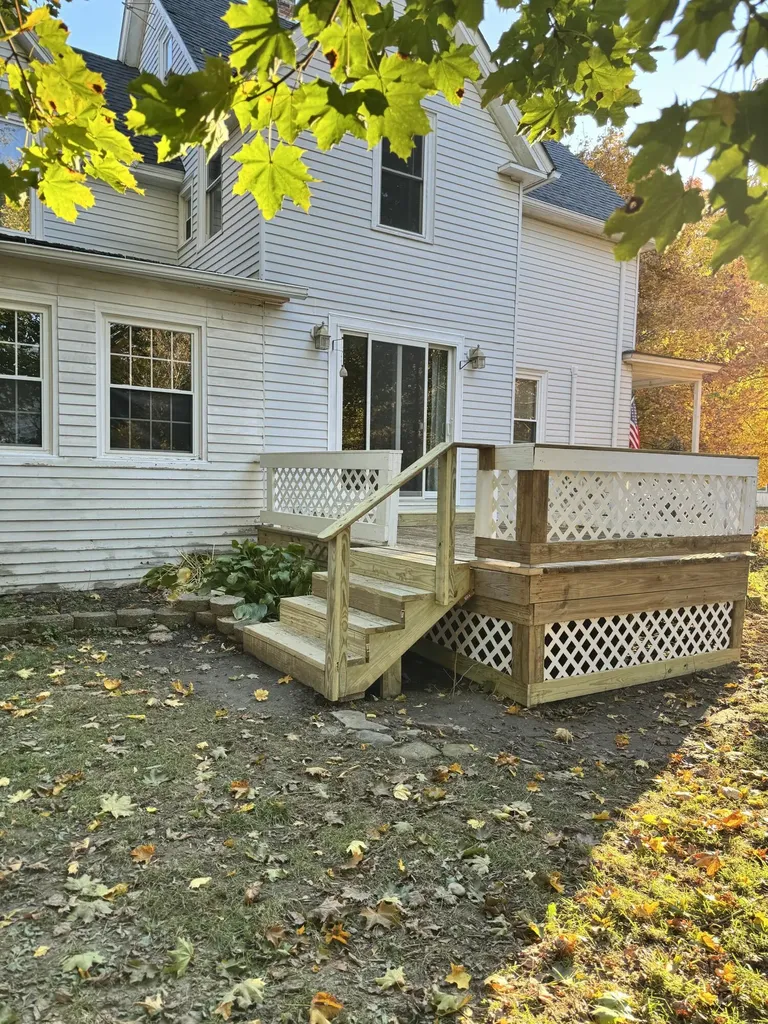8 Grove Street Newport ME 04953