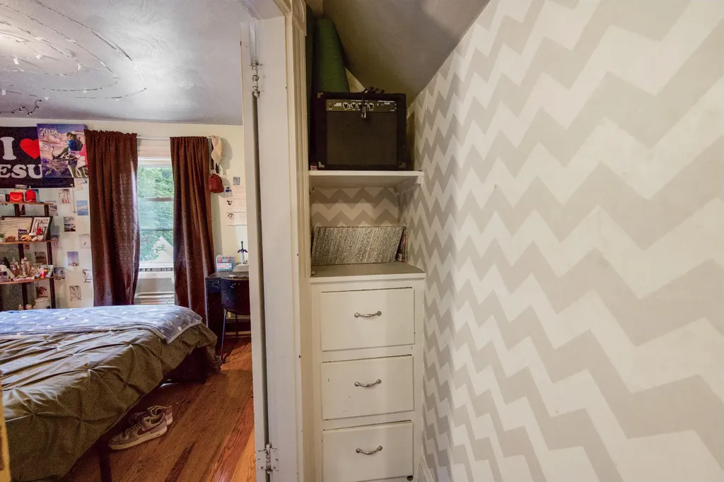 8 Grove Street Newport ME 04953