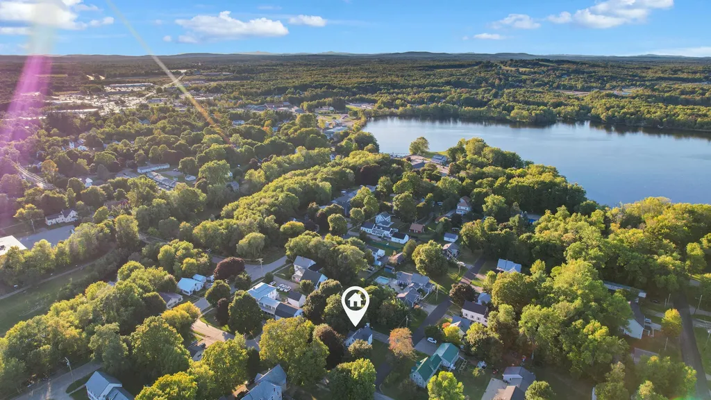 8 Grove Street Newport ME 04953