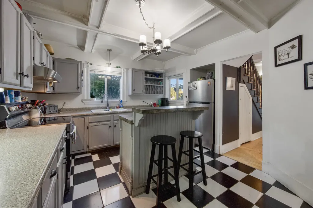 8 Grove Street Newport ME 04953