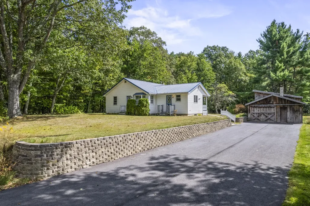 9 Burnham Road Saco ME 04072