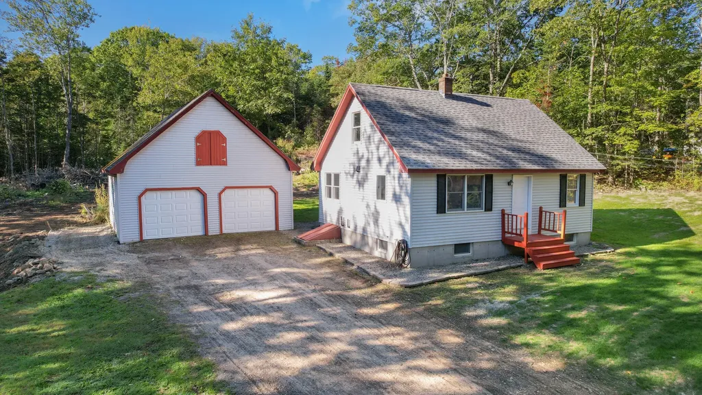 123 Meadow Road Winterport ME 04496