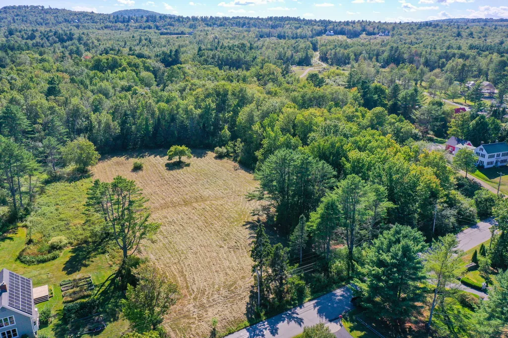 95 Bayside Road Northport ME 04849