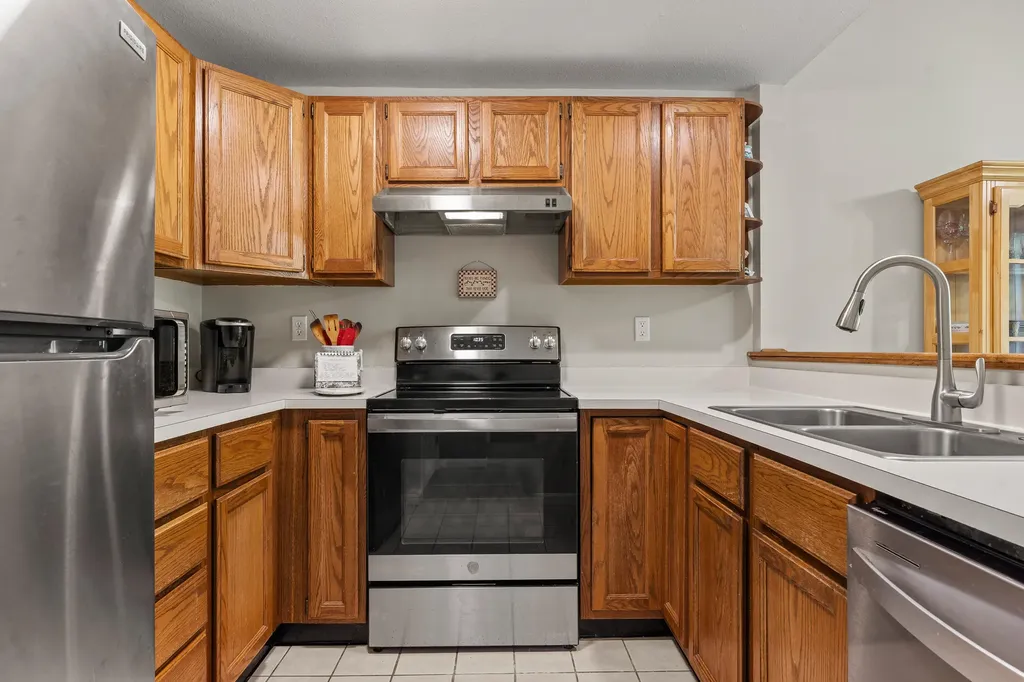 4 Sadler Drive Brunswick ME 04011