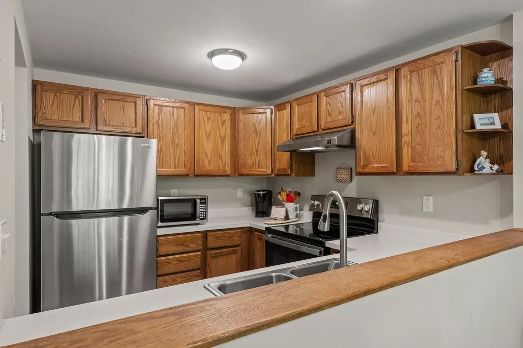 4 Sadler Drive Brunswick ME 04011