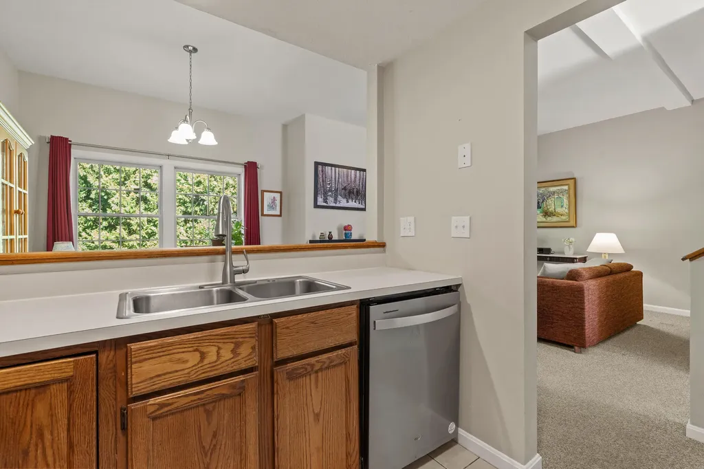 4 Sadler Drive Brunswick ME 04011
