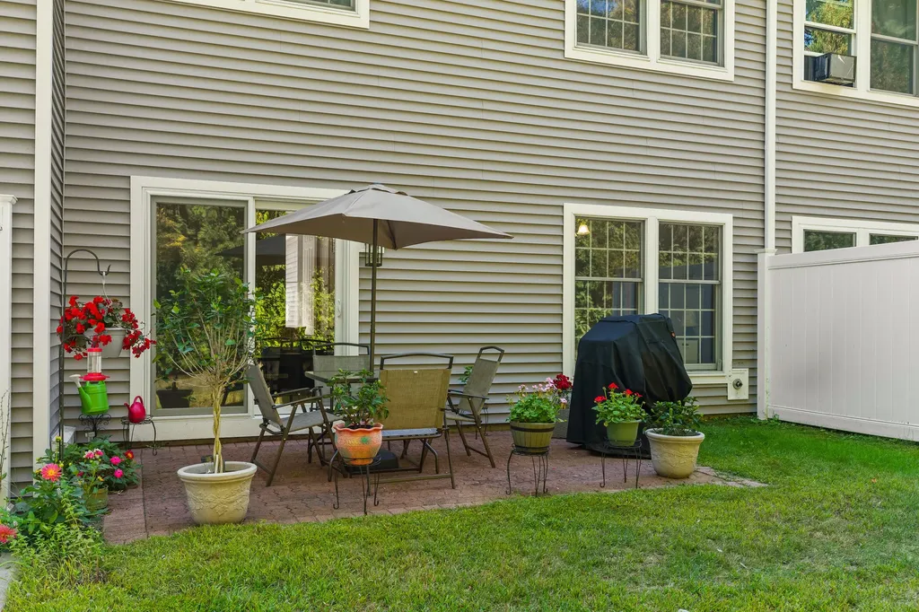 4 Sadler Drive Brunswick ME 04011