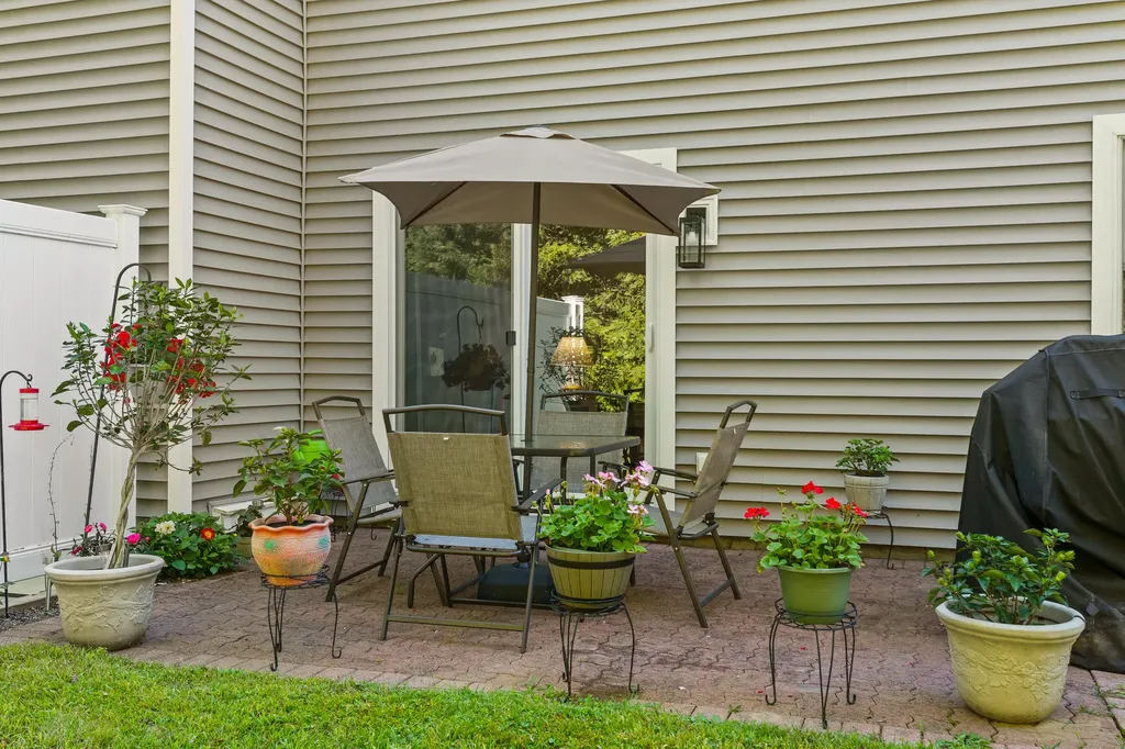 4 Sadler Drive Brunswick ME 04011