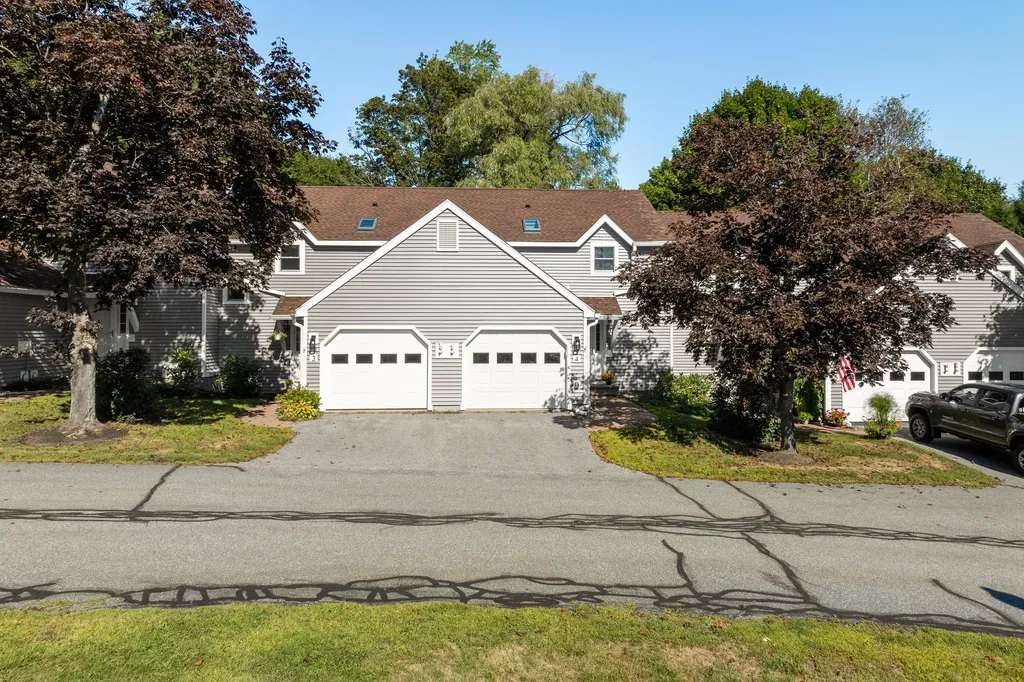 4 Sadler Drive Brunswick ME 04011