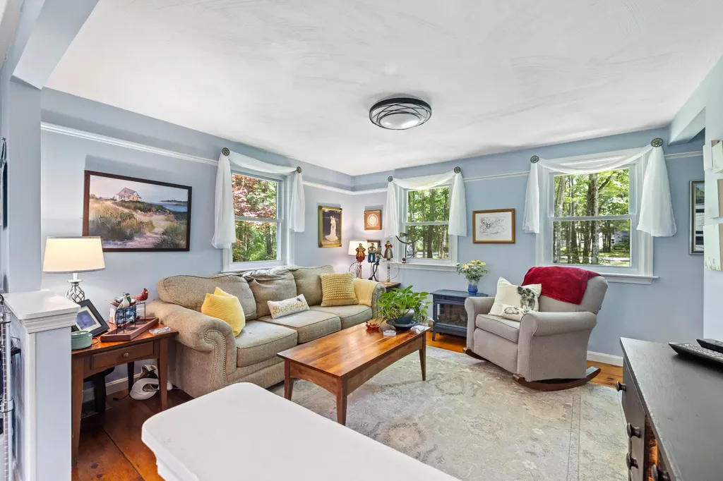 36 Middle Road Kennebunk ME 04043