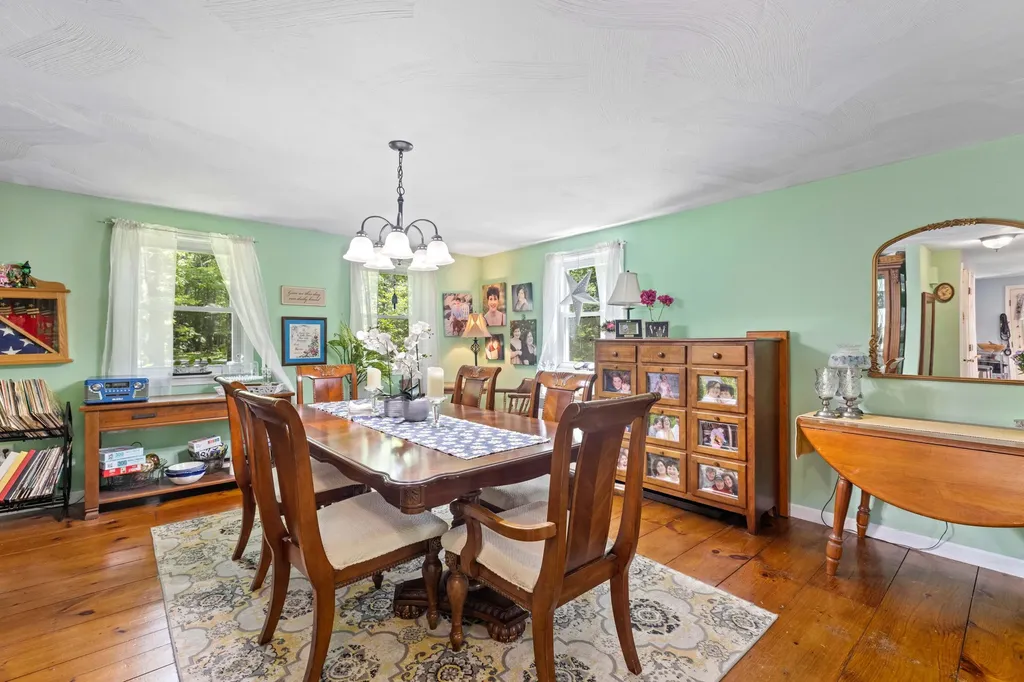 36 Middle Road Kennebunk ME 04043